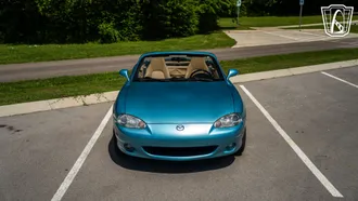 2001 Mazda Miata photo 2