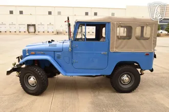 1974 Toyota FJ40 photo 4