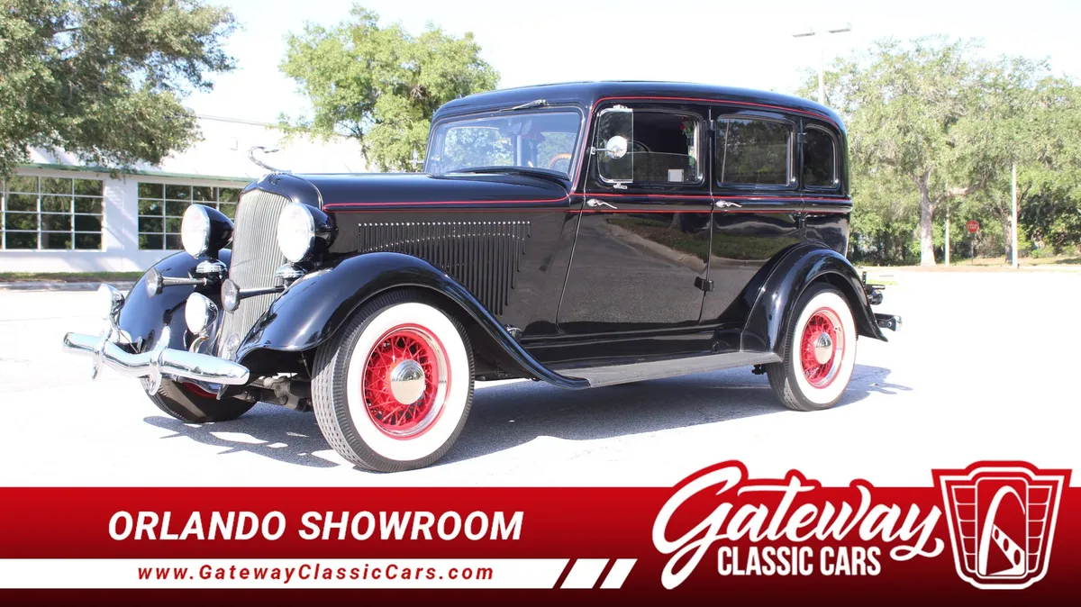 1933 Plymouth Sedan PD