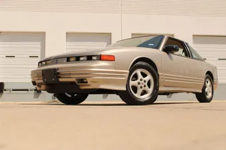 1997 Oldsmobile Cutlass Supreme photo 4