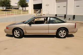 1997 Oldsmobile Cutlass Supreme photo 5