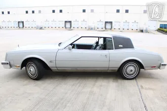1985 Buick Riviera photo 5