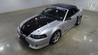2001 Ford Mustang photo 2