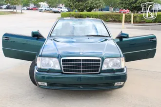 1994 Mercedes-Benz E320 photo 6