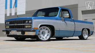 1990 Chevrolet C10 photo 2