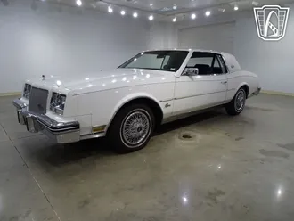 1985 Buick Riviera photo 2