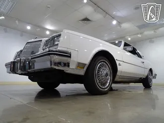 1985 Buick Riviera photo 5