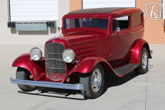 1932 Ford Sedan photo 4