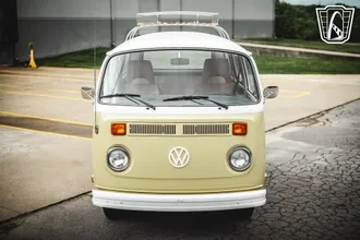1975 Volkswagen Bus photo 3