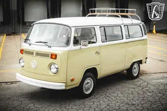 1975 Volkswagen Bus photo 6