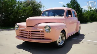1947 Ford Customline photo 3