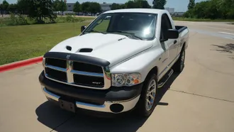 2003 Dodge Ram 1500 ST photo 2