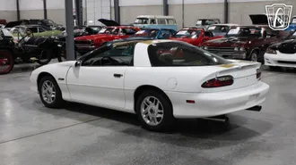 1996 Chevrolet Camaro photo 3
