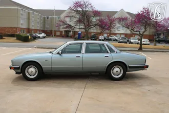 1990 Jaguar XJ6 photo 2