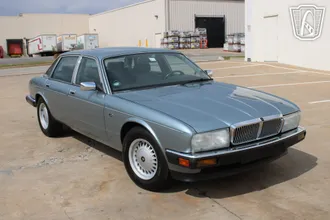 1990 Jaguar XJ6 photo 4