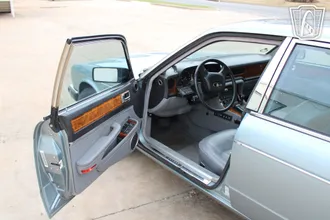 1990 Jaguar XJ6 photo 7
