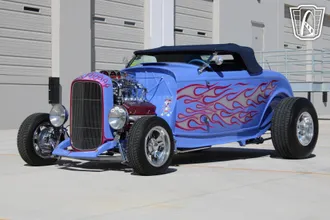 1932 Ford Roadster photo 2