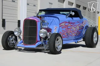1932 Ford Roadster photo 3