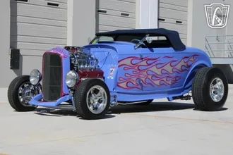 1932 Ford Roadster photo 4