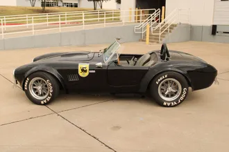 1965 AC Cobra Replica photo 5