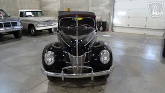 1940 Ford Deluxe photo 5