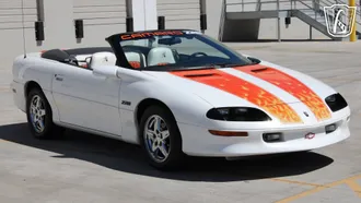 1997 Chevrolet Camaro photo 3