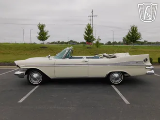 1959 Plymouth Sport Fury photo 2