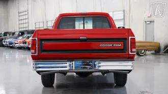 1992 Dodge D150 photo 7