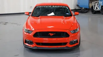 2016 Ford Mustang photo 4