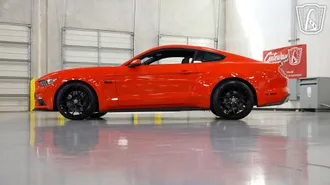 2016 Ford Mustang photo 5