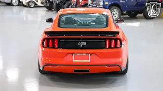 2016 Ford Mustang photo 7