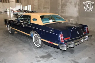 1978 Lincoln Mark V photo 3