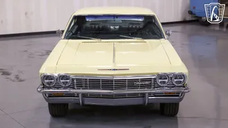 1965 Chevrolet Impala photo 3
