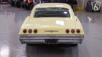 1965 Chevrolet Impala photo 5