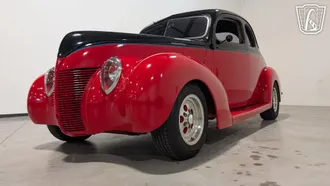 1939 Ford Custom photo 4