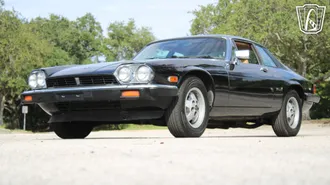 1985 Jaguar XJS photo 2
