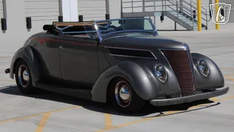 1937 Ford Model 78 photo 3