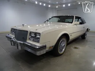 1984 Buick Riviera photo 4