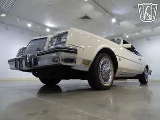 1984 Buick Riviera photo 5
