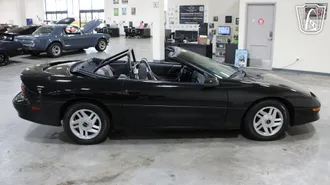 1995 Chevrolet Camaro photo 2