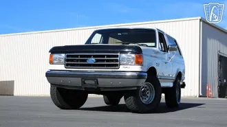 1990 Ford Bronco photo 2