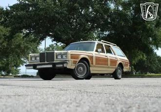 1981 Chrysler LeBaron photo 2