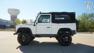 1986 Land Rover Defender photo 6