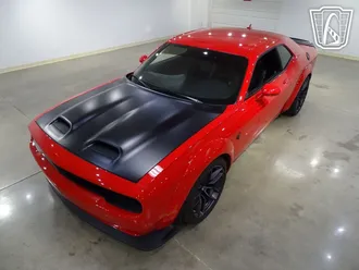2019 Dodge Challenger photo 3