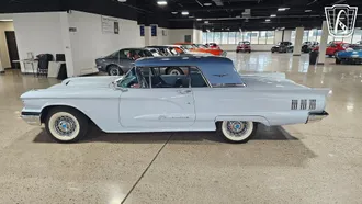 1960 Ford Thunderbird photo 5
