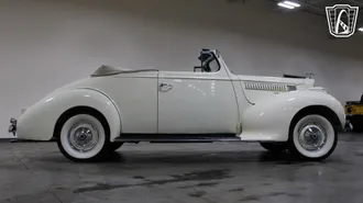 1939 Packard 110 photo 4