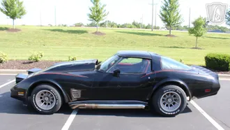 1980 Chevrolet Corvette photo 2