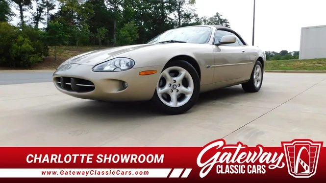2000 Jaguar XK8