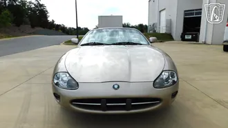 2000 Jaguar XK8 photo 3