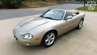 2000 Jaguar XK8 photo 7